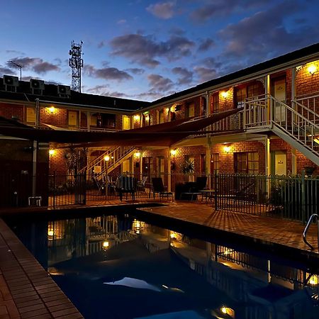 City Colonial Motor Inn 밀두라 외부 사진