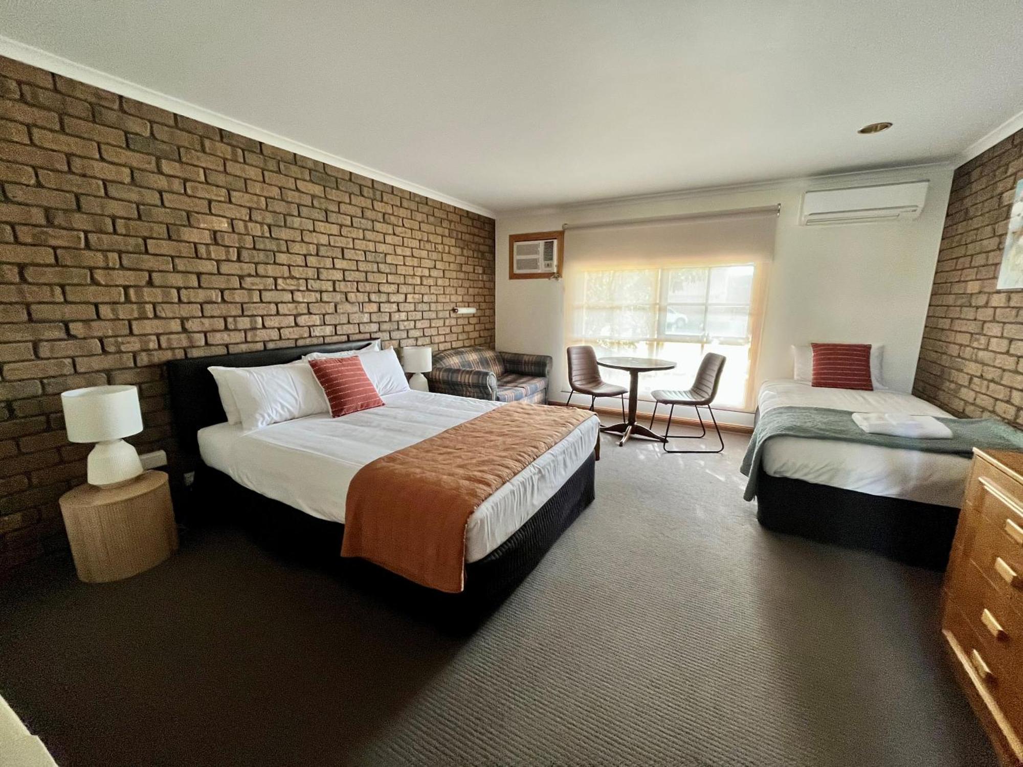 City Colonial Motor Inn 밀두라 외부 사진