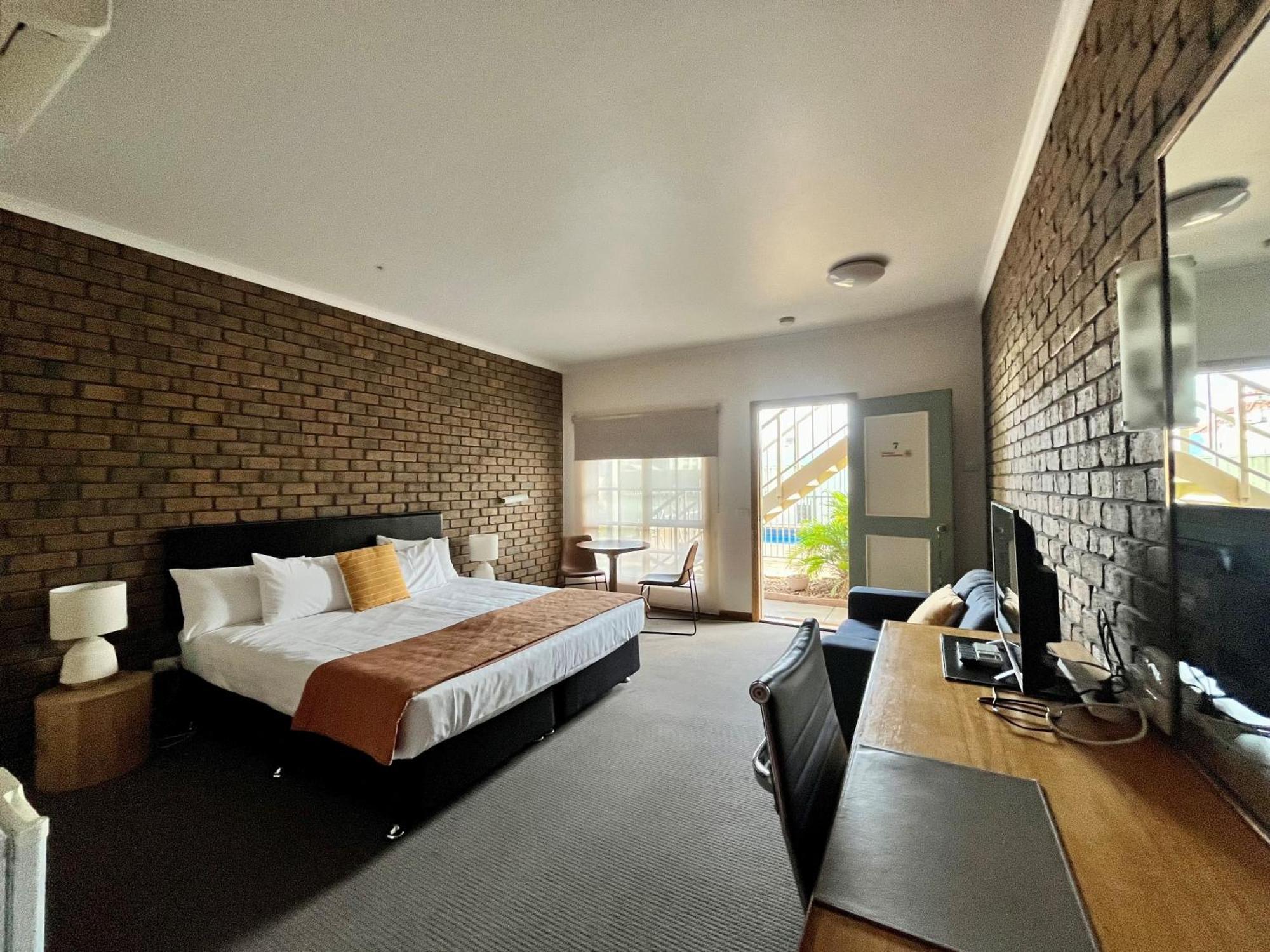 City Colonial Motor Inn 밀두라 외부 사진